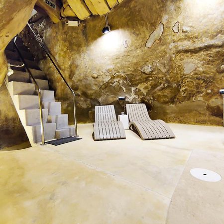 Wave 24 Savynomad Harbour Residence & Private Spa Cave La Valeta Exterior foto